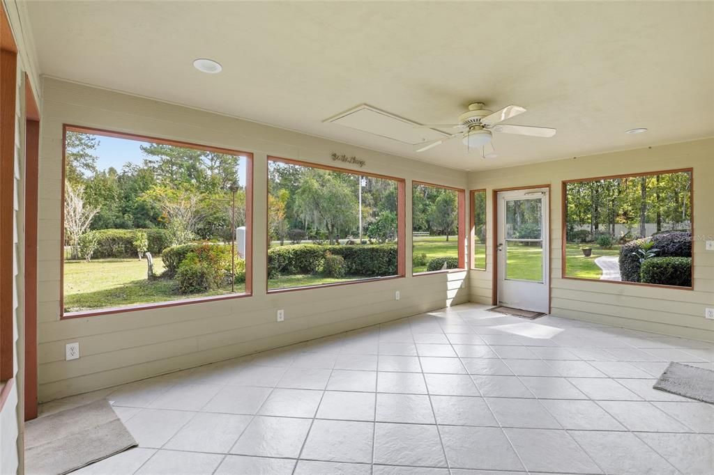 待售: $349,000 (3 贝兹, 2 浴室, 1456 平方英尺)