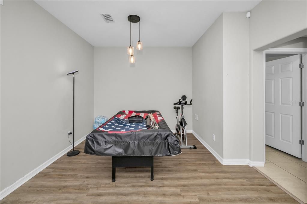 En Venta: $317,000 (3 camas, 2 baños, 2271 Pies cuadrados)