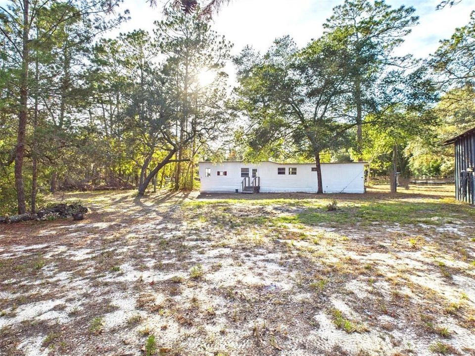 Под контрактом: $98,000 (2 спален, 1 ванн, 580 Квадратных фут)