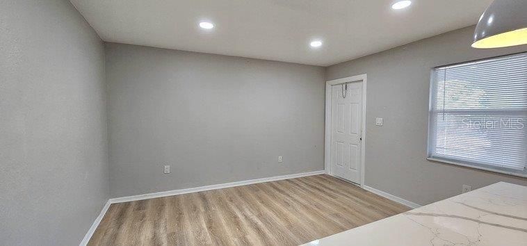 For Rent: $1,200 (1 beds, 1 baths, 680 Square Feet)