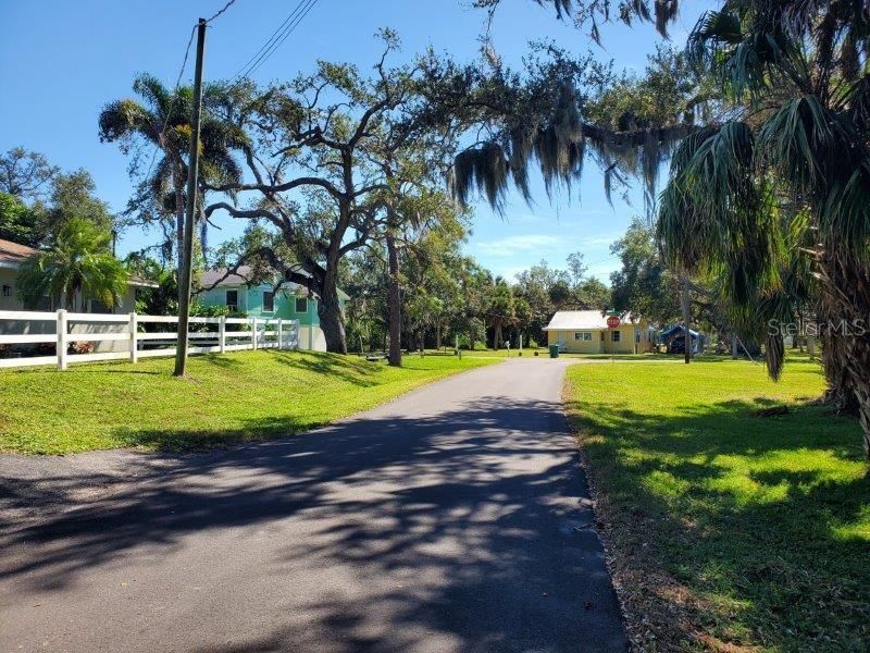 For Rent: $1,200 (1 beds, 1 baths, 680 Square Feet)