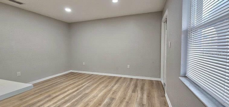 For Rent: $1,200 (1 beds, 1 baths, 680 Square Feet)