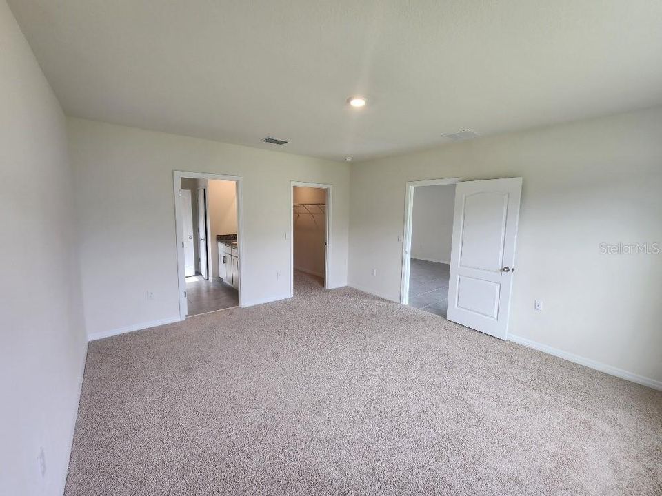 For Rent: $1,950 (3 beds, 2 baths, 1653 Square Feet)