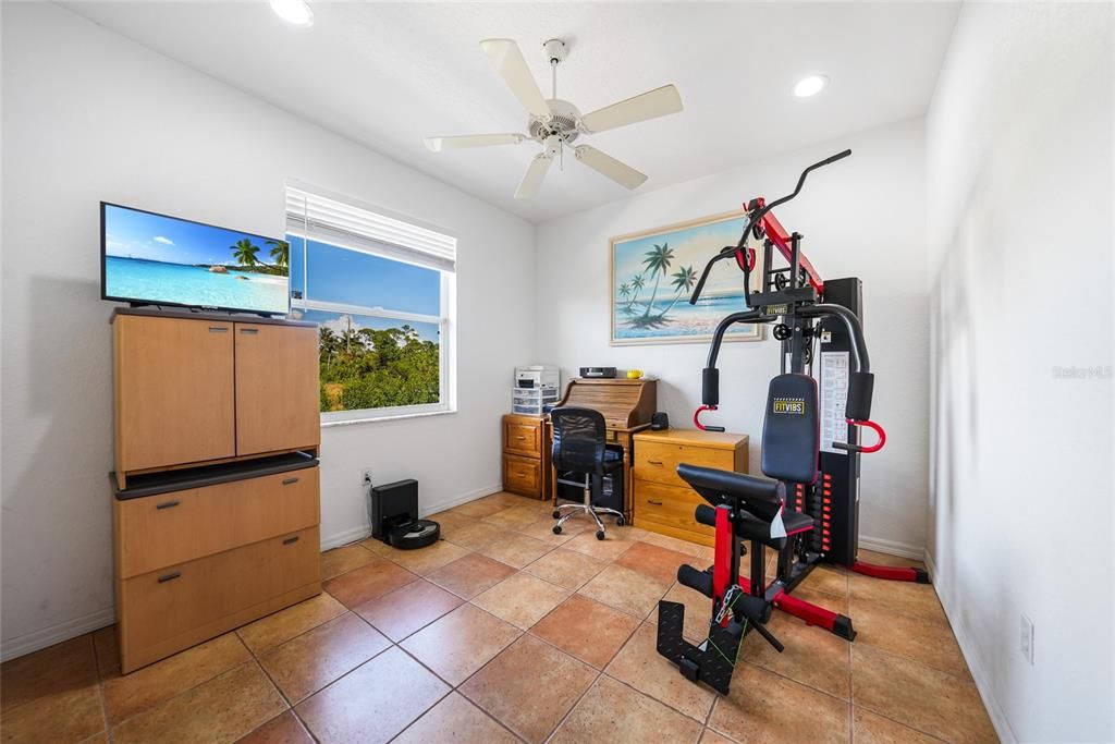 Activo con contrato: $400,000 (3 camas, 2 baños, 1821 Pies cuadrados)