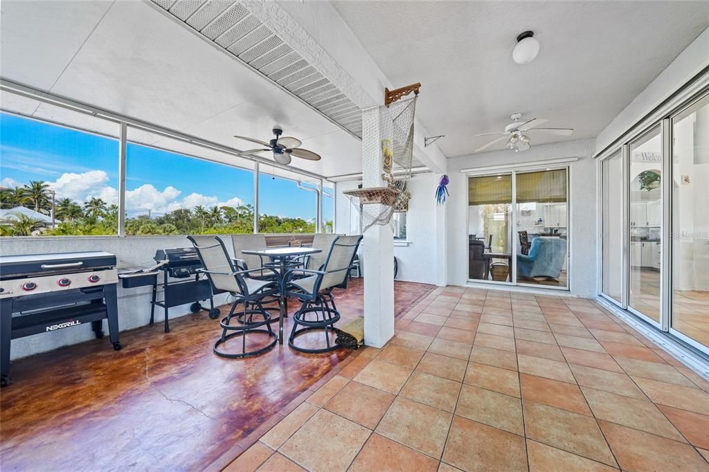 Activo con contrato: $400,000 (3 camas, 2 baños, 1821 Pies cuadrados)