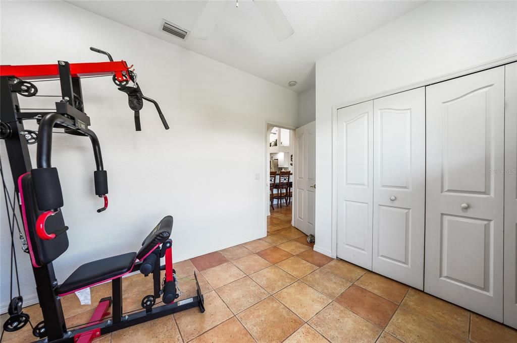 Activo con contrato: $400,000 (3 camas, 2 baños, 1821 Pies cuadrados)