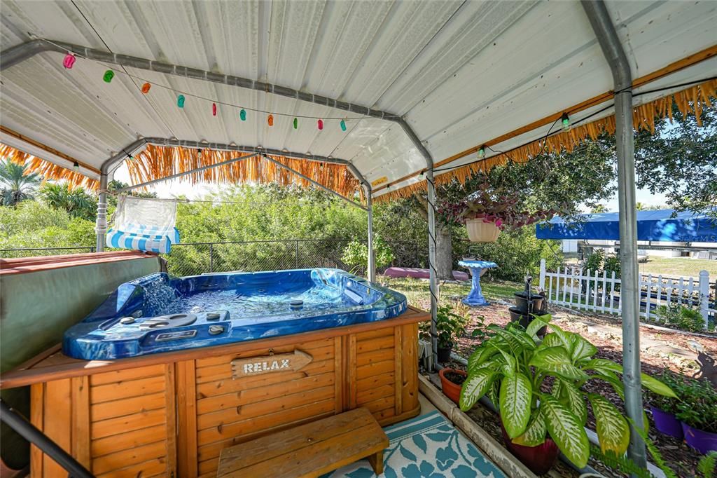 Activo con contrato: $400,000 (3 camas, 2 baños, 1821 Pies cuadrados)