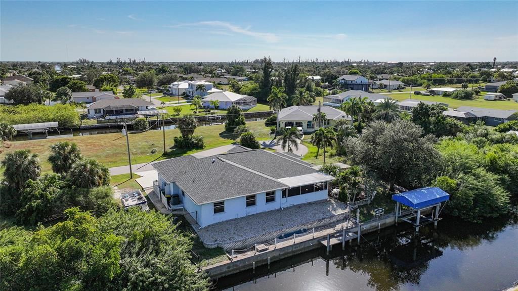 Activo con contrato: $400,000 (3 camas, 2 baños, 1821 Pies cuadrados)