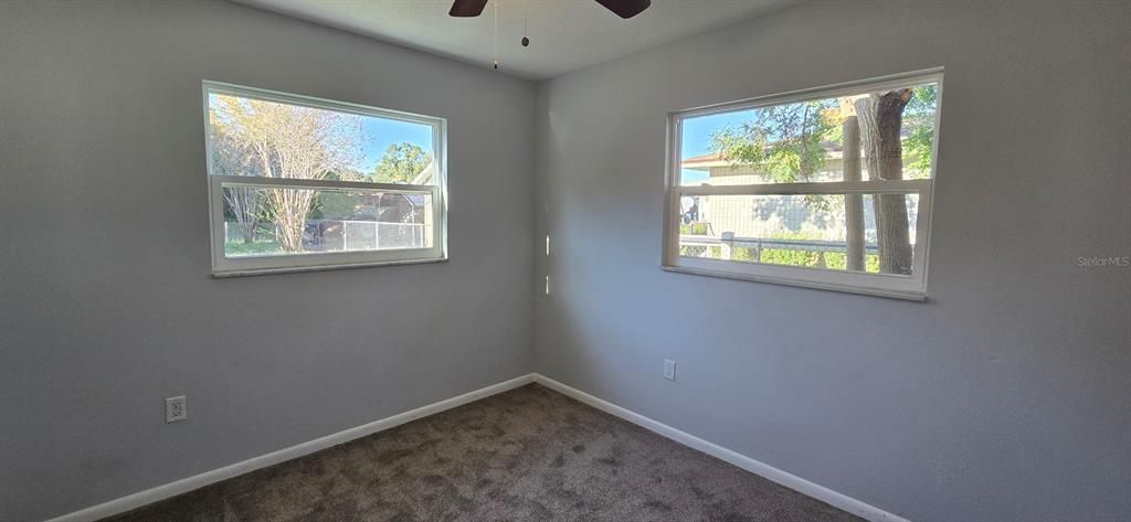 Activo con contrato: $1,300 (2 camas, 1 baños, 1110 Pies cuadrados)