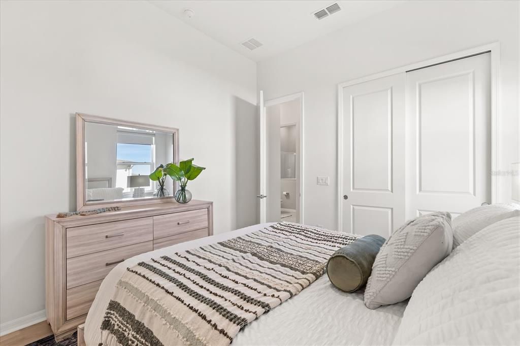 For Sale: $949,900 (4 beds, 3 baths, 3040 Square Feet)