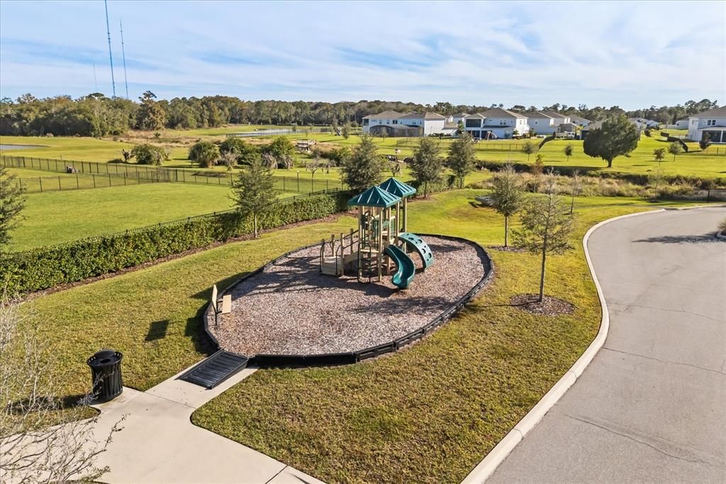 For Sale: $949,900 (4 beds, 3 baths, 3040 Square Feet)