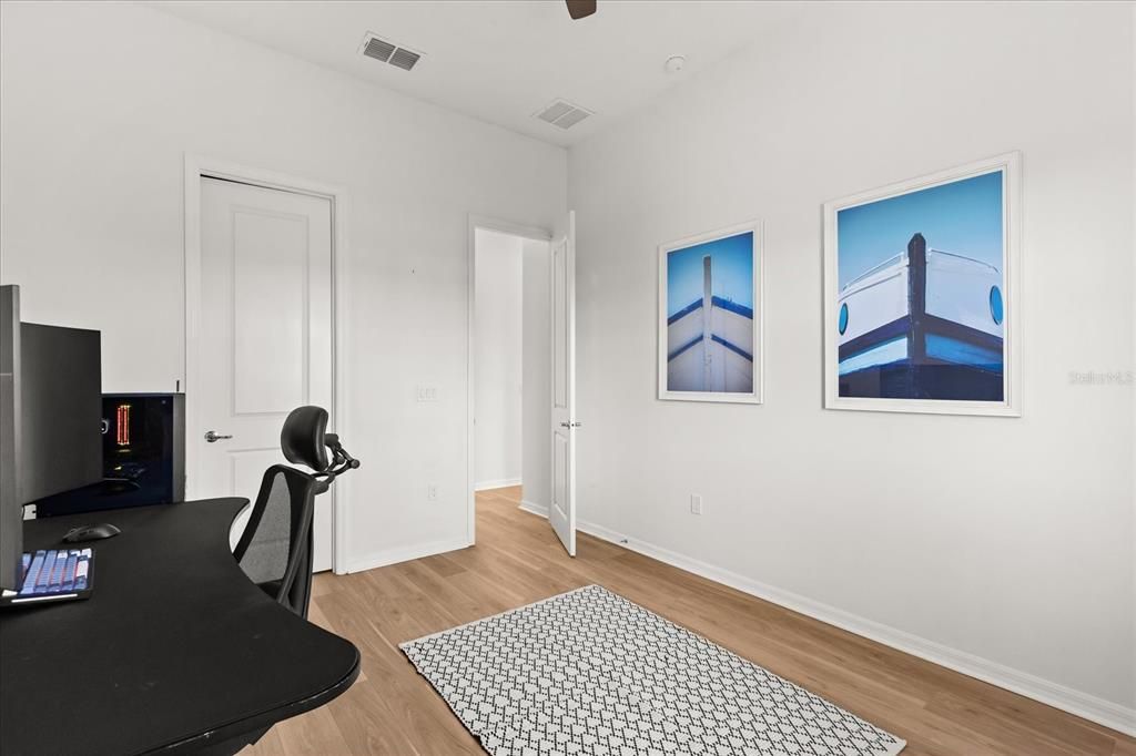 For Sale: $949,900 (4 beds, 3 baths, 3040 Square Feet)