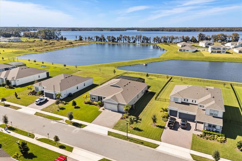 For Sale: $949,900 (4 beds, 3 baths, 3040 Square Feet)