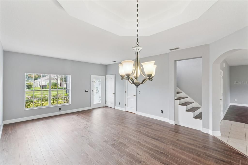 En Venta: $559,000 (4 camas, 2 baños, 2578 Pies cuadrados)