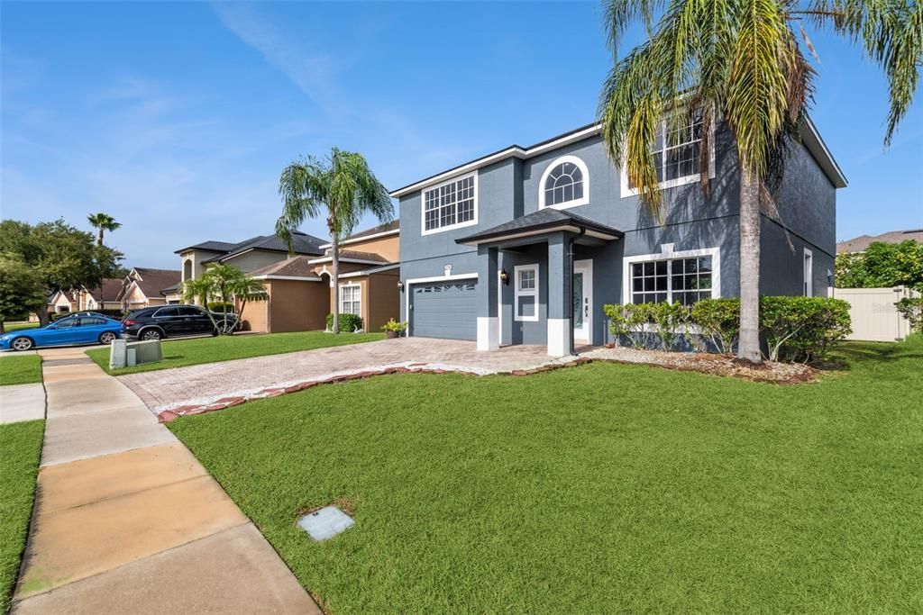 En Venta: $559,000 (4 camas, 2 baños, 2578 Pies cuadrados)