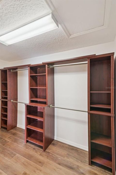 En Venta: $559,000 (4 camas, 2 baños, 2578 Pies cuadrados)