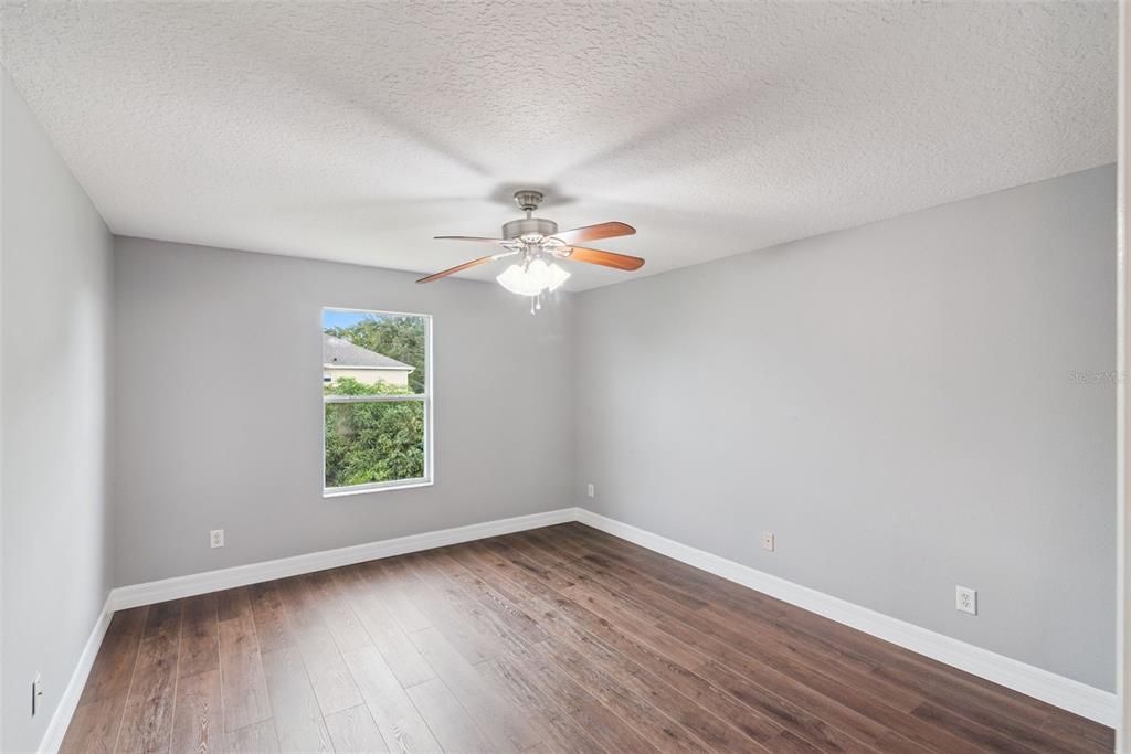 En Venta: $559,000 (4 camas, 2 baños, 2578 Pies cuadrados)