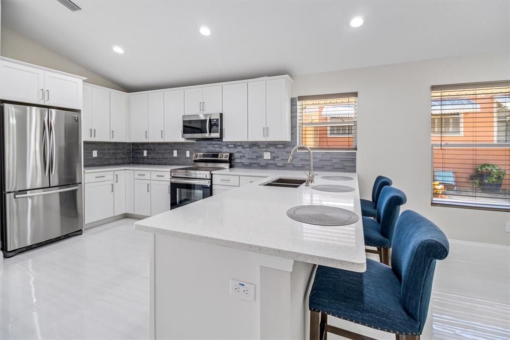 For Sale: $525,000 (3 beds, 2 baths, 1795 Square Feet)