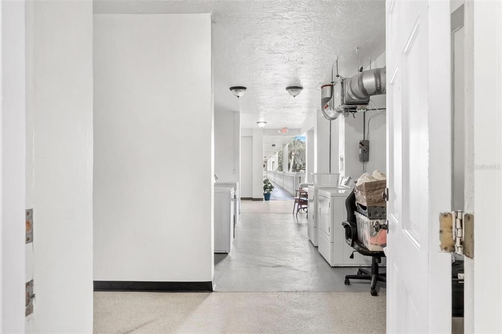 For Sale: $143,000 (2 beds, 1 baths, 1100 Square Feet)