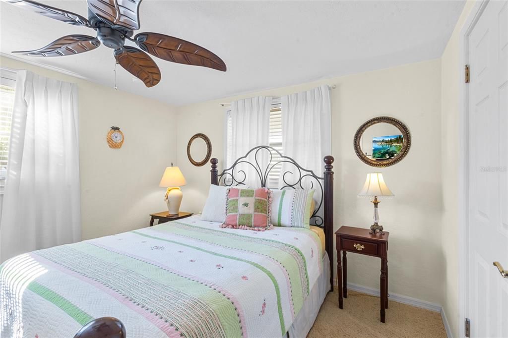 For Sale: $469,900 (2 beds, 2 baths, 1299 Square Feet)