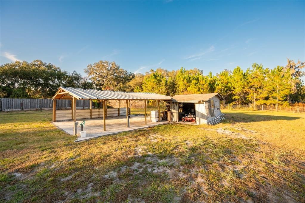 For Sale: $260,000 (3 beds, 2 baths, 758 Square Feet)