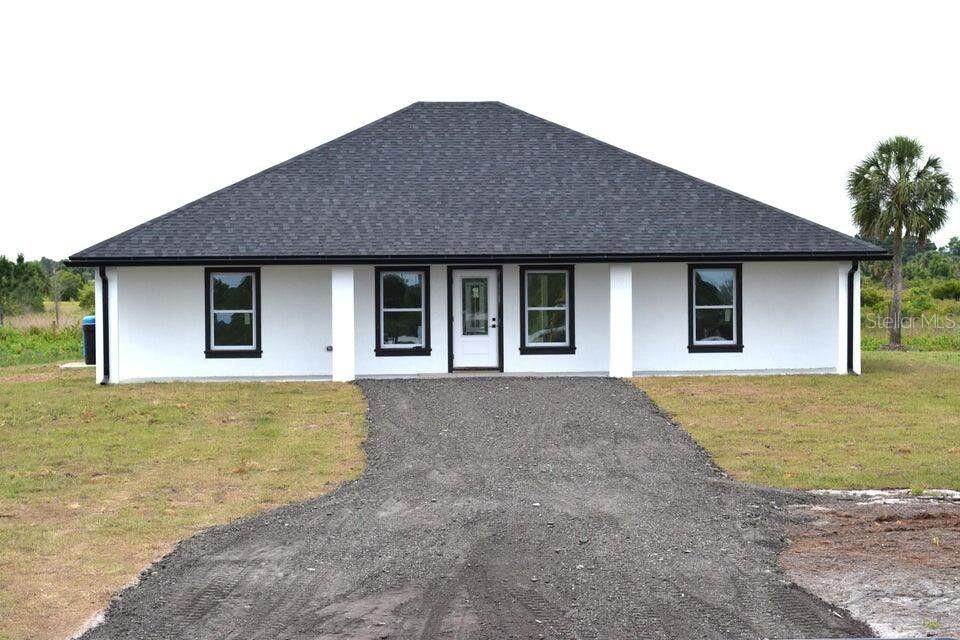 Active With Contract: $369,900 (3 beds, 2 baths, 1400 Square Feet)