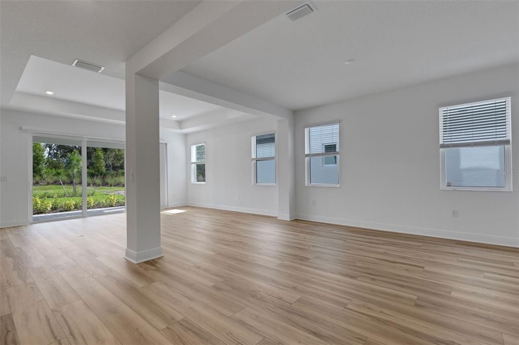 待售: $849,999 (4 贝兹, 3 浴室, 3661 平方英尺)