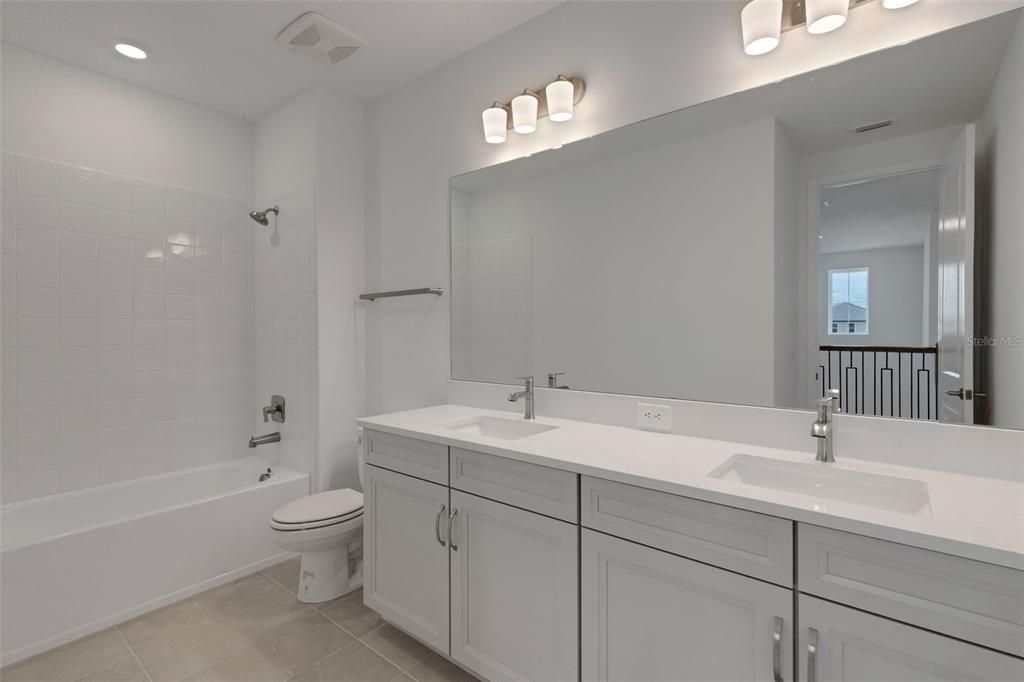 待售: $849,999 (4 贝兹, 3 浴室, 3661 平方英尺)