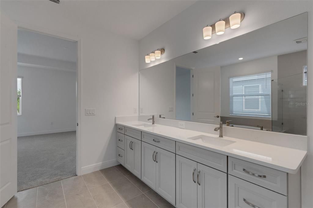 待售: $849,999 (4 贝兹, 3 浴室, 3661 平方英尺)