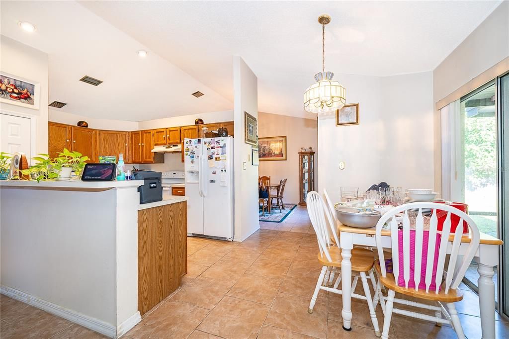 For Sale: $395,000 (3 beds, 2 baths, 1694 Square Feet)