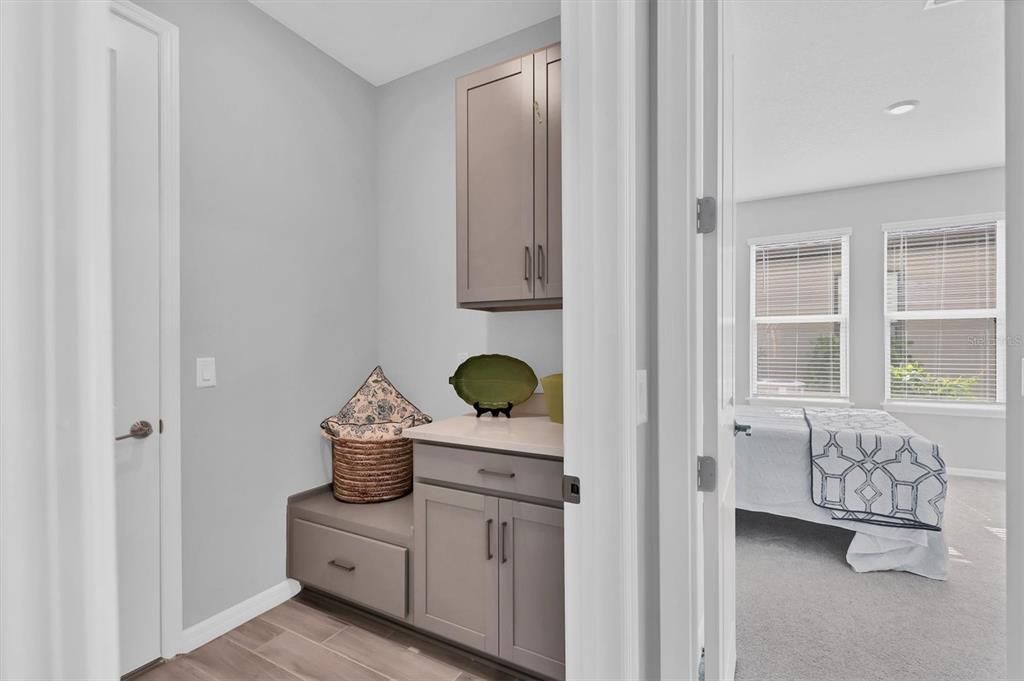 For Sale: $709,000 (5 beds, 4 baths, 3422 Square Feet)