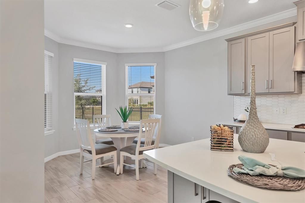 For Sale: $709,000 (5 beds, 4 baths, 3422 Square Feet)