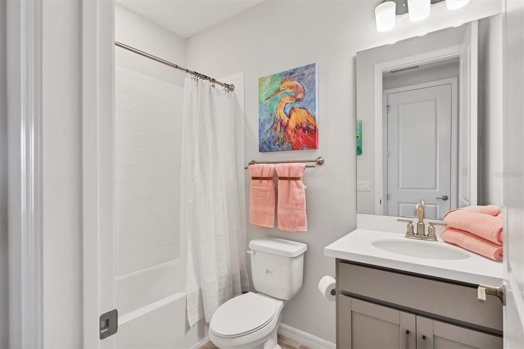 For Sale: $709,000 (5 beds, 4 baths, 3422 Square Feet)