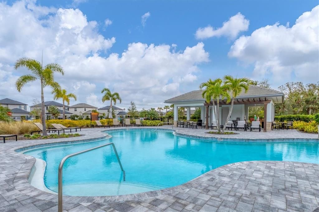 For Sale: $709,000 (5 beds, 4 baths, 3422 Square Feet)