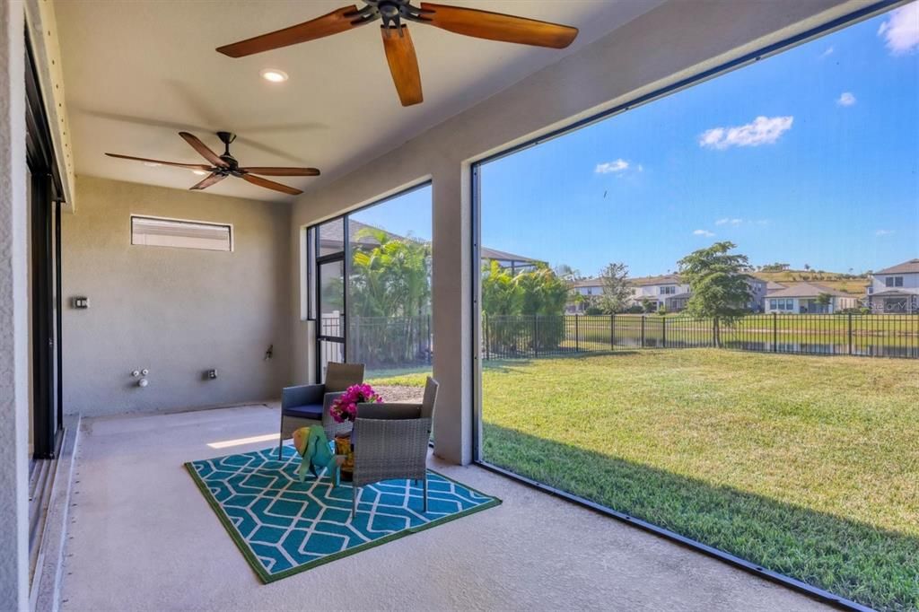 For Sale: $709,000 (5 beds, 4 baths, 3422 Square Feet)