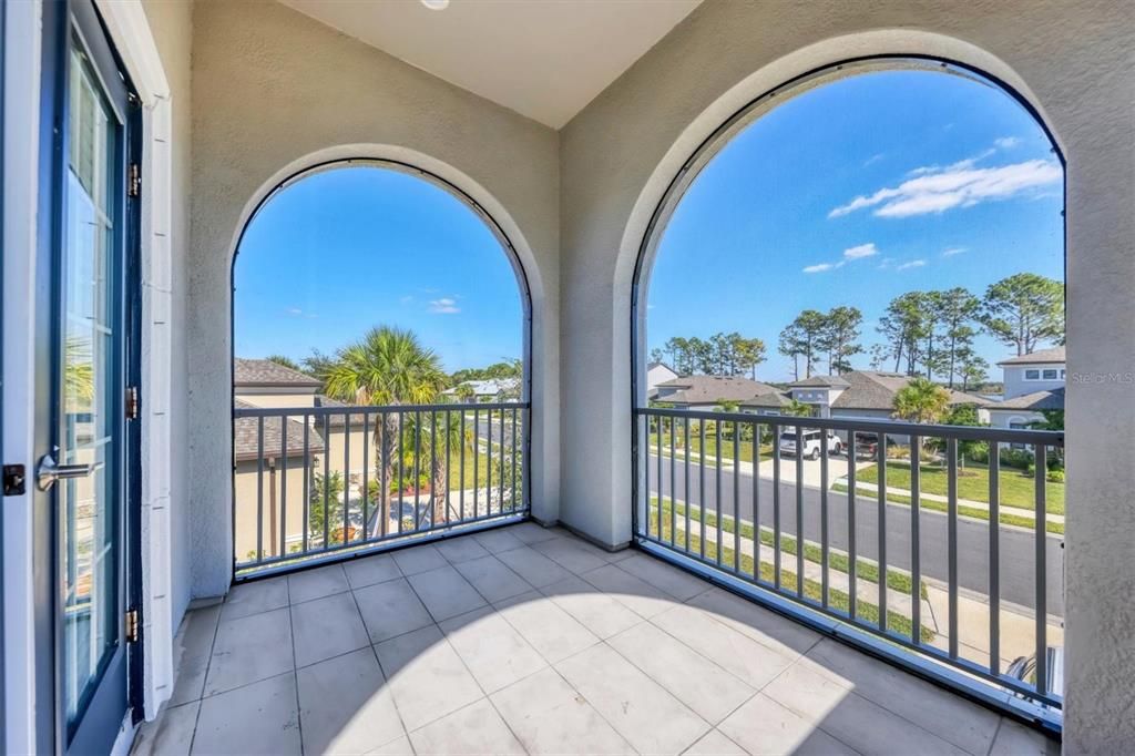 For Sale: $709,000 (5 beds, 4 baths, 3422 Square Feet)