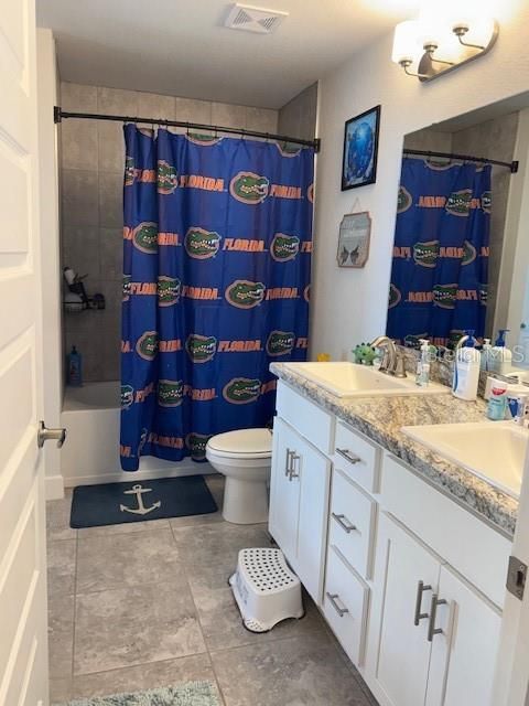 待售: $420,000 (4 贝兹, 2 浴室, 2330 平方英尺)