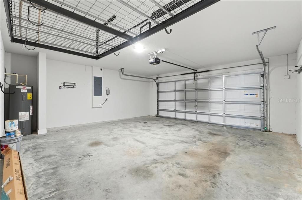 En Venta: $420,000 (4 camas, 2 baños, 2330 Pies cuadrados)