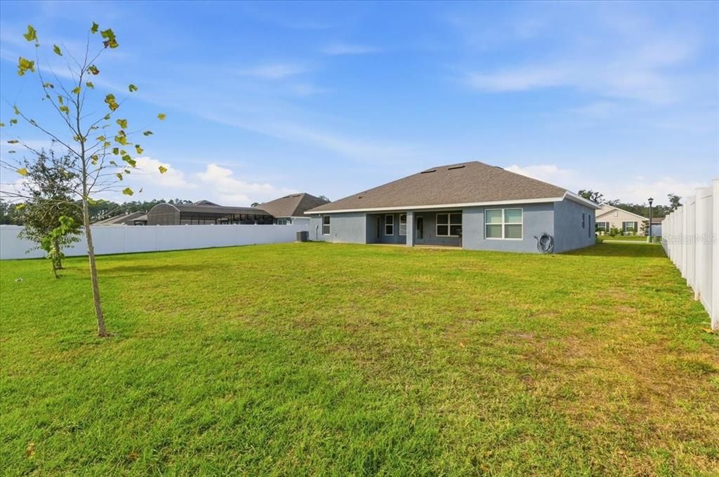 En Venta: $420,000 (4 camas, 2 baños, 2330 Pies cuadrados)