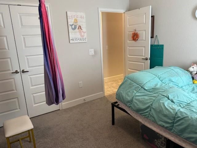 待售: $420,000 (4 贝兹, 2 浴室, 2330 平方英尺)