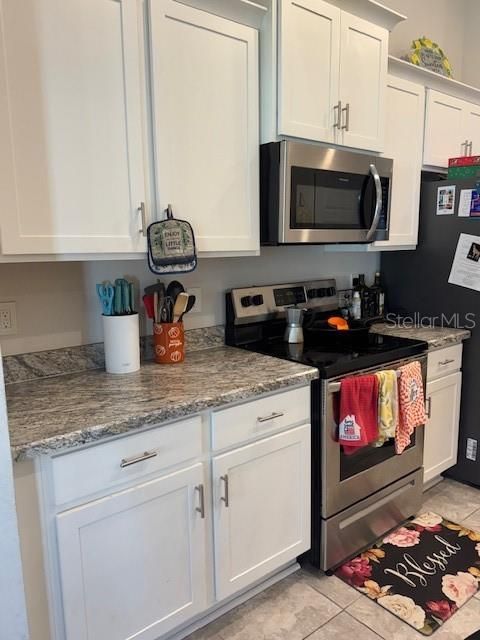 待售: $420,000 (4 贝兹, 2 浴室, 2330 平方英尺)