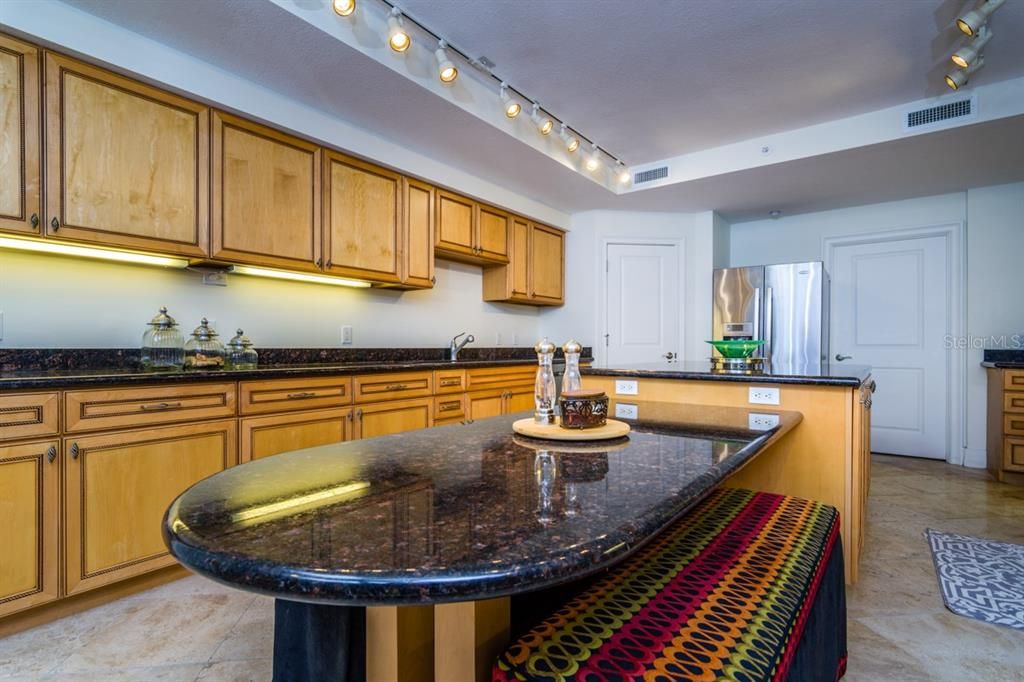 For Rent: $15,000 (4 beds, 4 baths, 4656 Square Feet)