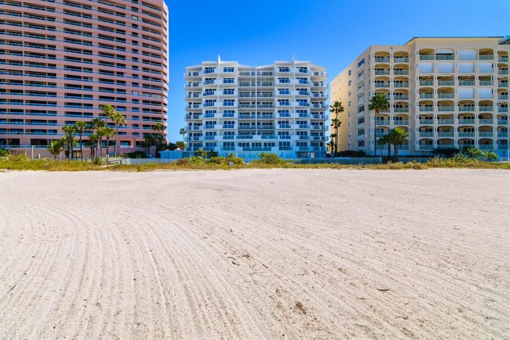 For Rent: $15,000 (4 beds, 4 baths, 4656 Square Feet)