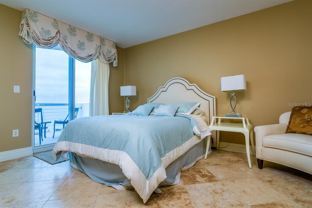 For Rent: $15,000 (4 beds, 4 baths, 4656 Square Feet)