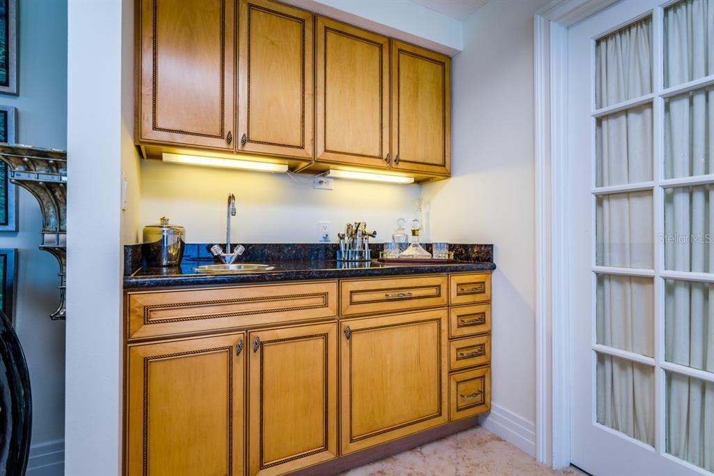 For Rent: $15,000 (4 beds, 4 baths, 4656 Square Feet)