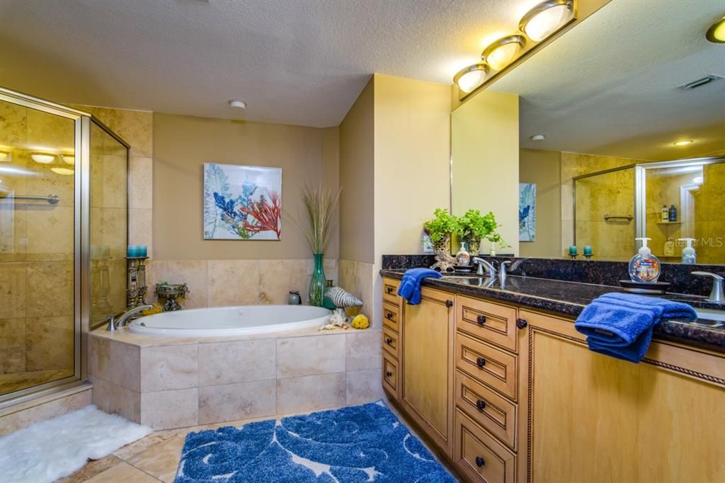 For Rent: $15,000 (4 beds, 4 baths, 4656 Square Feet)