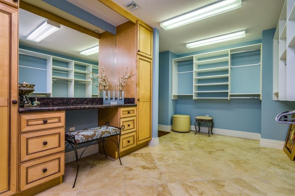 For Rent: $15,000 (4 beds, 4 baths, 4656 Square Feet)