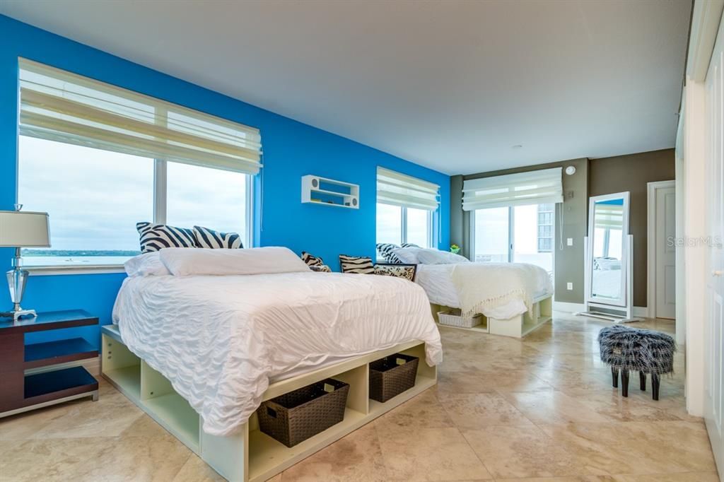 For Rent: $15,000 (4 beds, 4 baths, 4656 Square Feet)