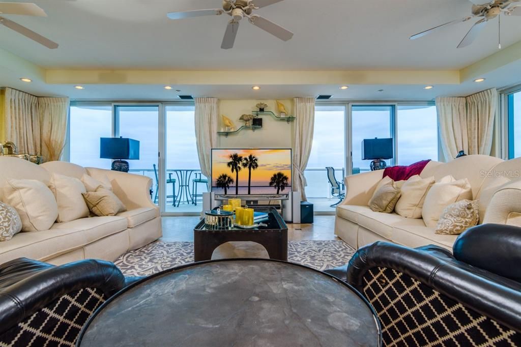 For Rent: $15,000 (4 beds, 4 baths, 4656 Square Feet)