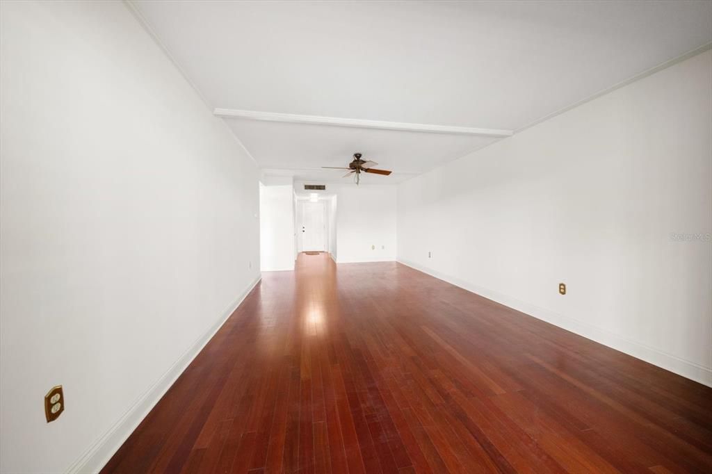 En Venta: $142,000 (2 camas, 1 baños, 865 Pies cuadrados)